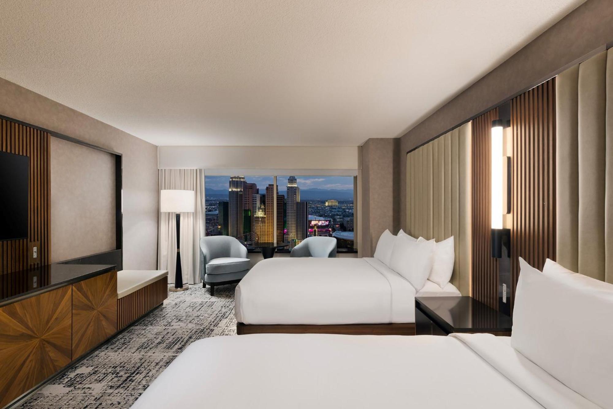 MGM 2 Queensize Bedden - Uitzicht op The Strip