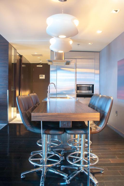 One-Bedroom Suite