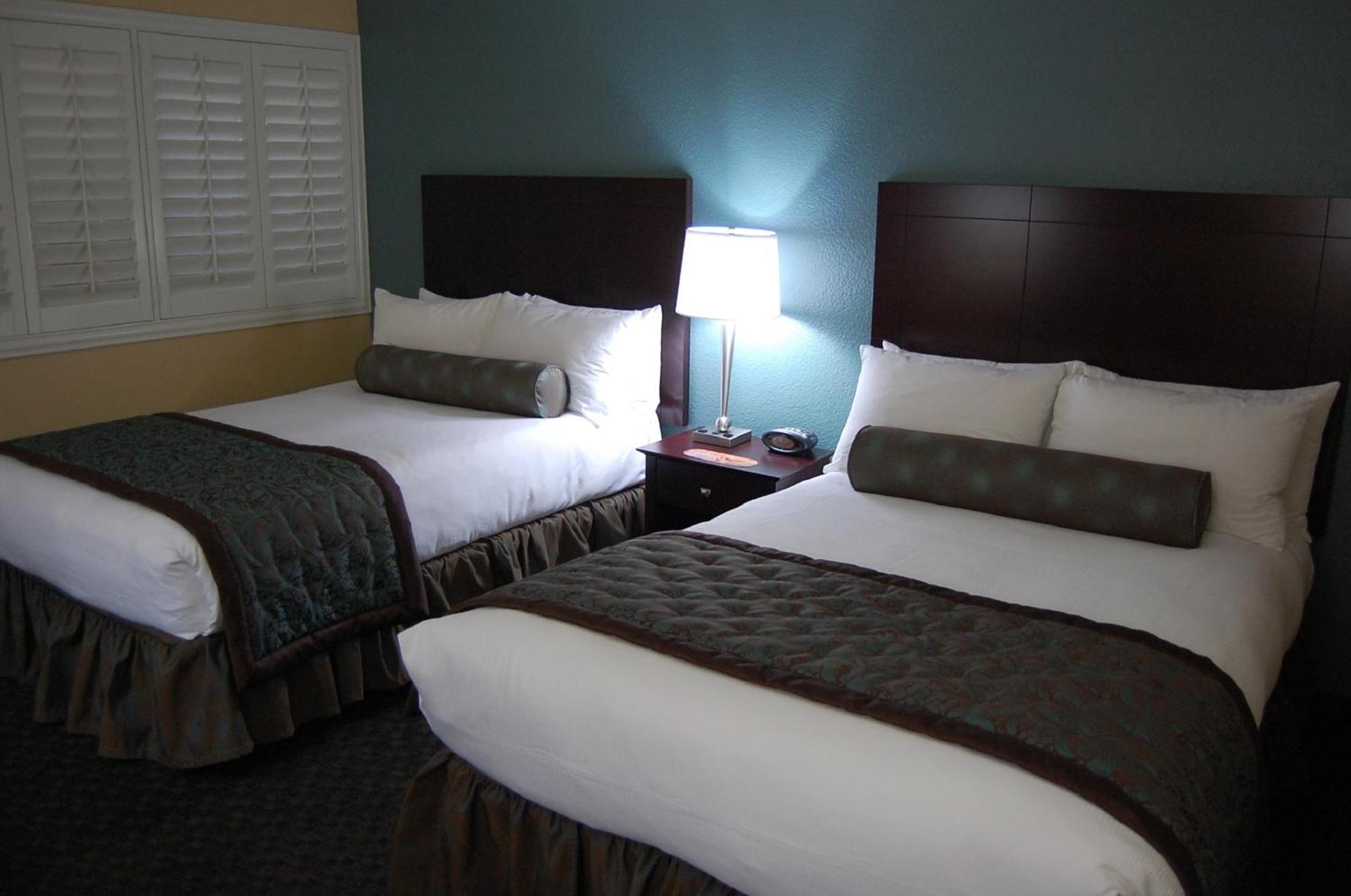 Double Room - Disability Access (No Resort Fees + Free Parking),1275342382:JPEG
