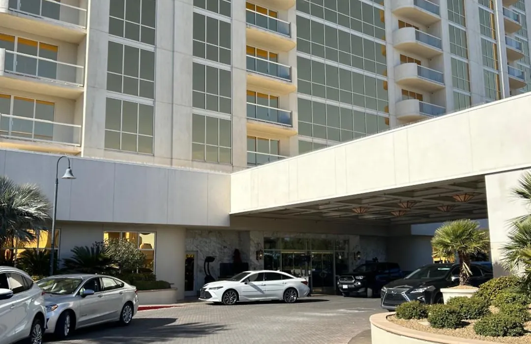 Mgm Signature-1