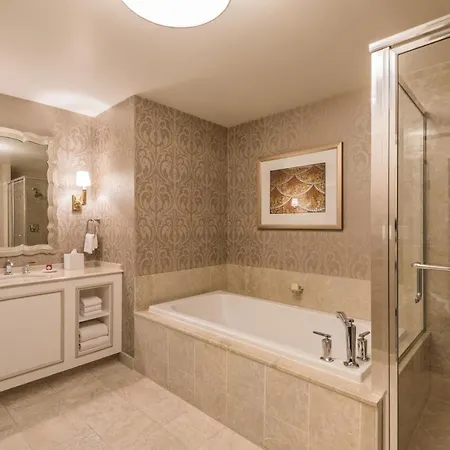 Attractive Unit By Paris Casino Heart Of Strip Las Vegas-3