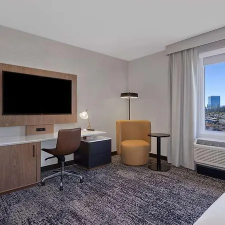 Doubletree By Hilton Las Vegas East Flamingo-2
